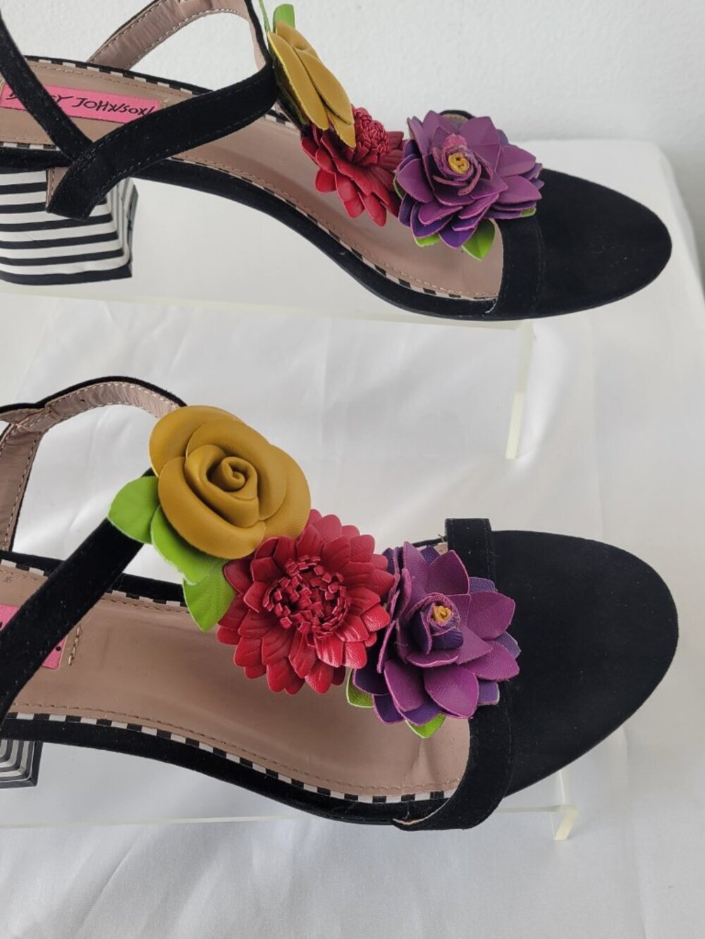 Betsey Johnson "Adde" Floral Block Heel Sandals – Size 9 - Picture 12 of 16
